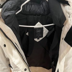 Canada Goose black label